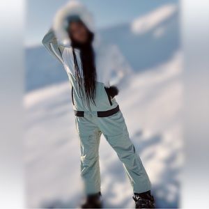 Pistachio X-small Ski Suit NEW with Tag